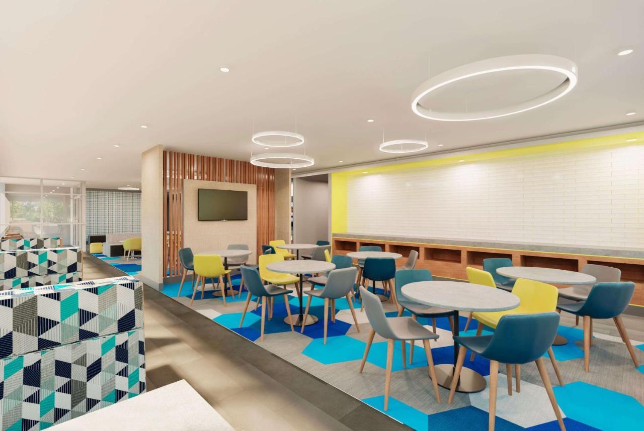 Microtel Inn & Suites By Wyndham Winchester Bagian luar foto