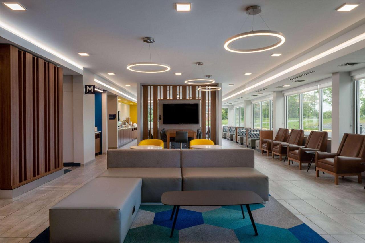 Microtel Inn & Suites By Wyndham Winchester Bagian luar foto