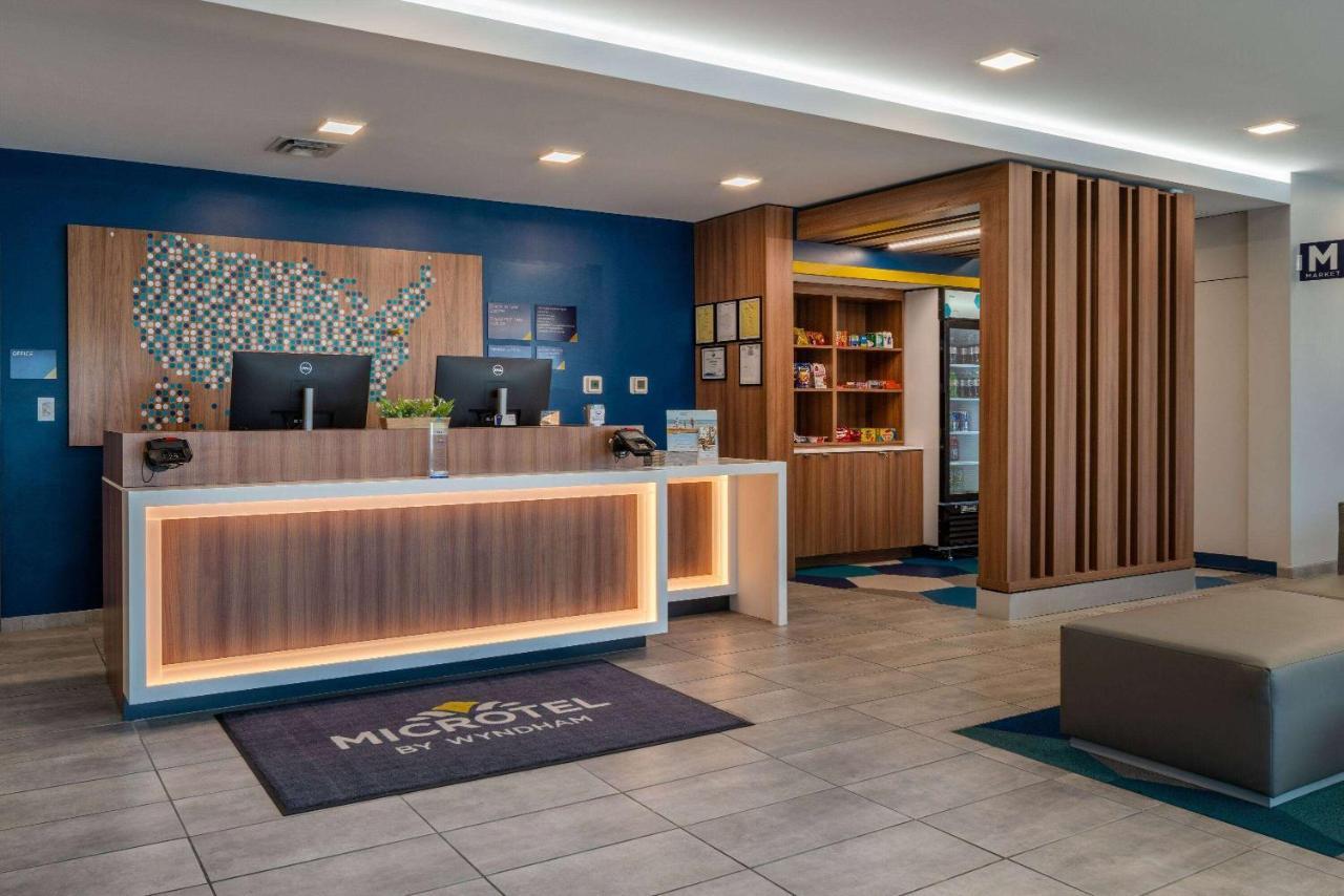 Microtel Inn & Suites By Wyndham Winchester Bagian luar foto